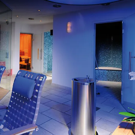 Hotel Leonardo & Residenz 4*