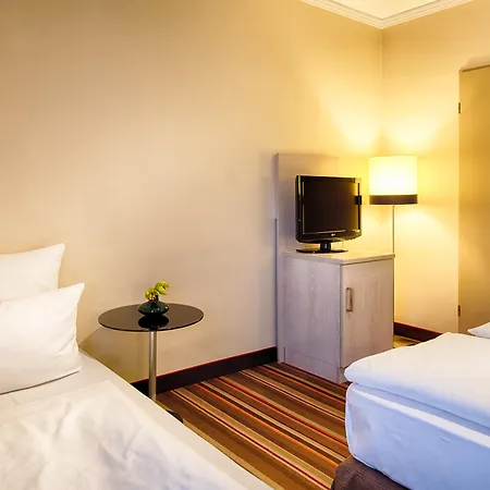 Hotel Leonardo & Residenz 4*