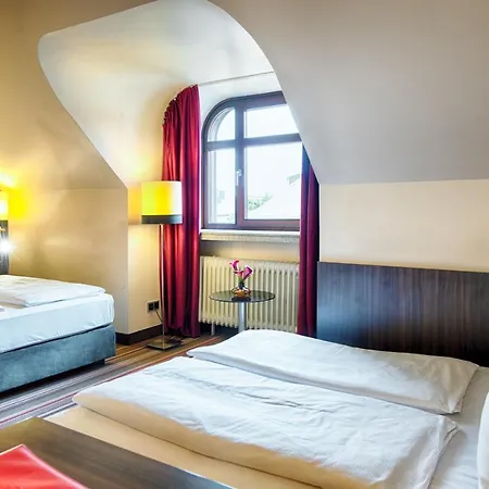 Leonardo & Residenz Hotel 4*