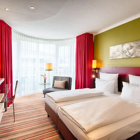 فندق Leonardo & Residenz 4*