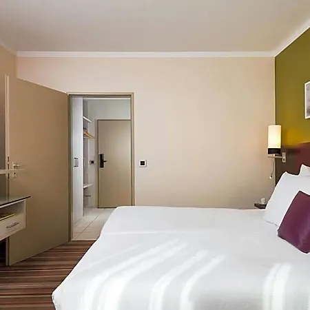 فندق Leonardo & Residenz 4*