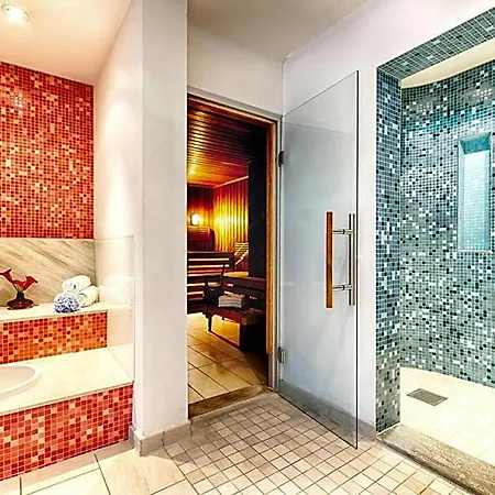 فندق Leonardo & Residenz 4*
