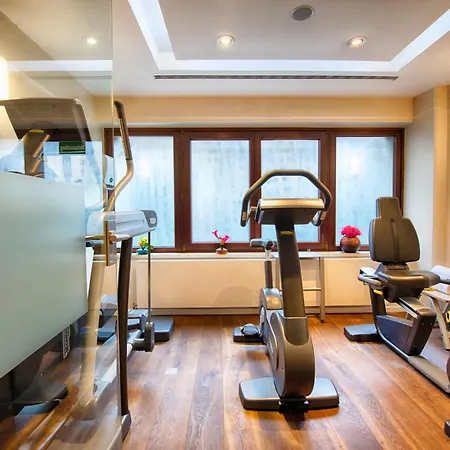 Leonardo & Residenz Munich