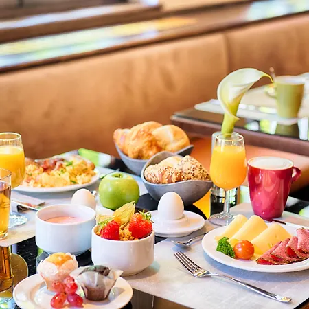 Leonardo & Residenz Hotel 4*